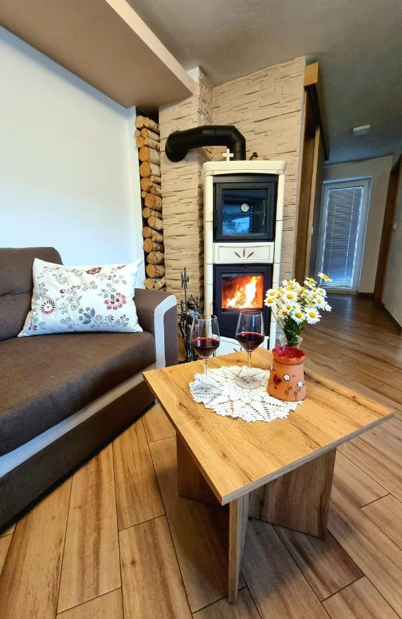 Gartnar Home -Hiska S Pridihom Domacnosti In Pogledom Na Hribe. Radovljica Eksteriør billede