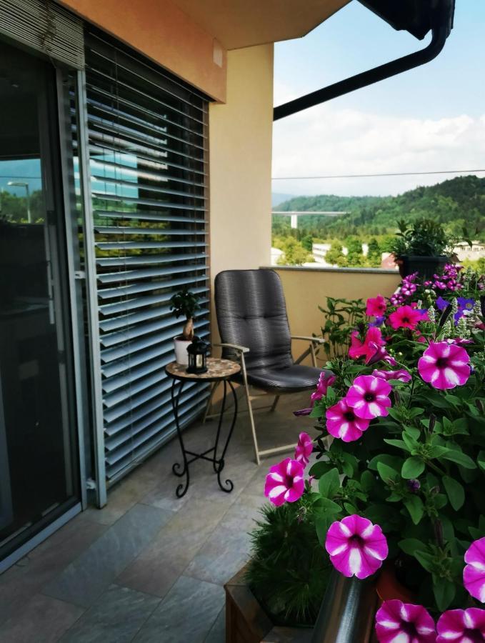 Gartnar Home -Hiska S Pridihom Domacnosti In Pogledom Na Hribe. Radovljica Eksteriør billede